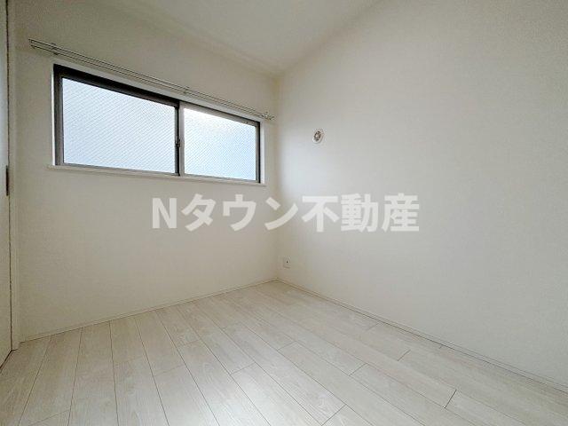 その他　個人の部屋や寝室として使える洋室です