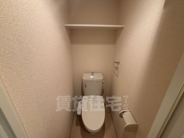 ＪＲ東海道本線 山科駅 徒歩3分 6階建 築13年のトイレ写真
