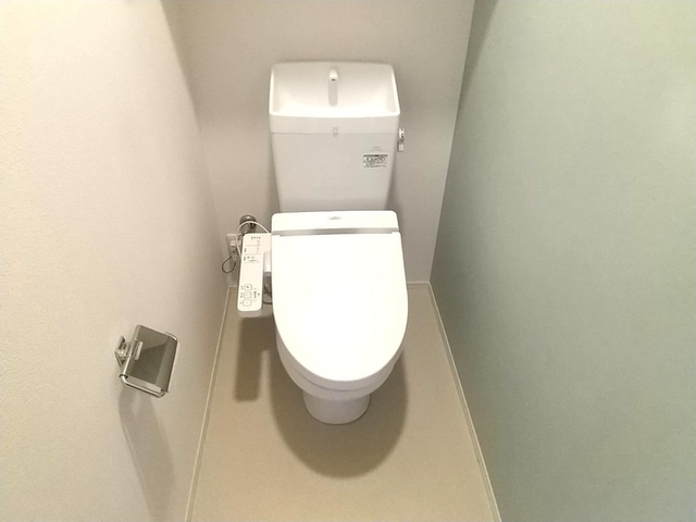 阪急宝塚線 三国駅 徒歩14分 3階建 築10年のトイレ写真