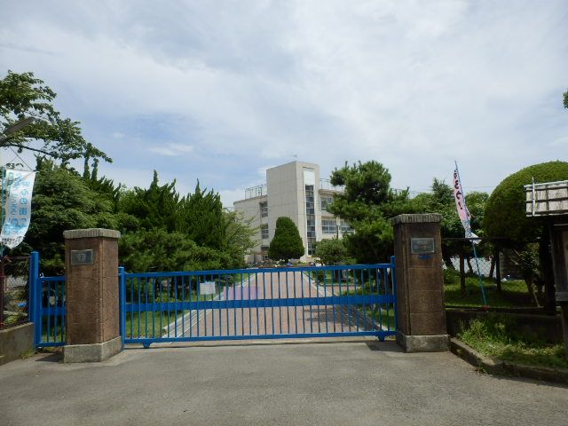 小学校　港小学校（小学校）まで290m