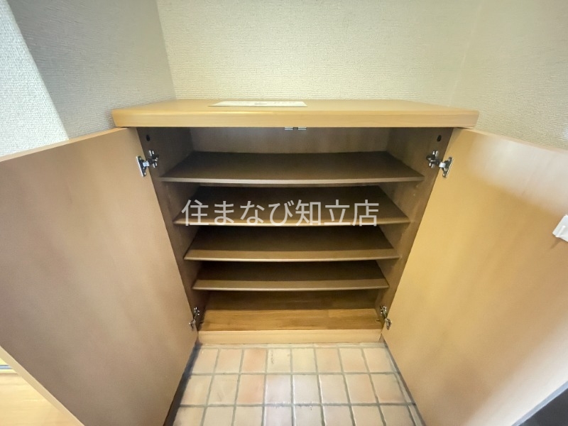 収納　別室同型写真