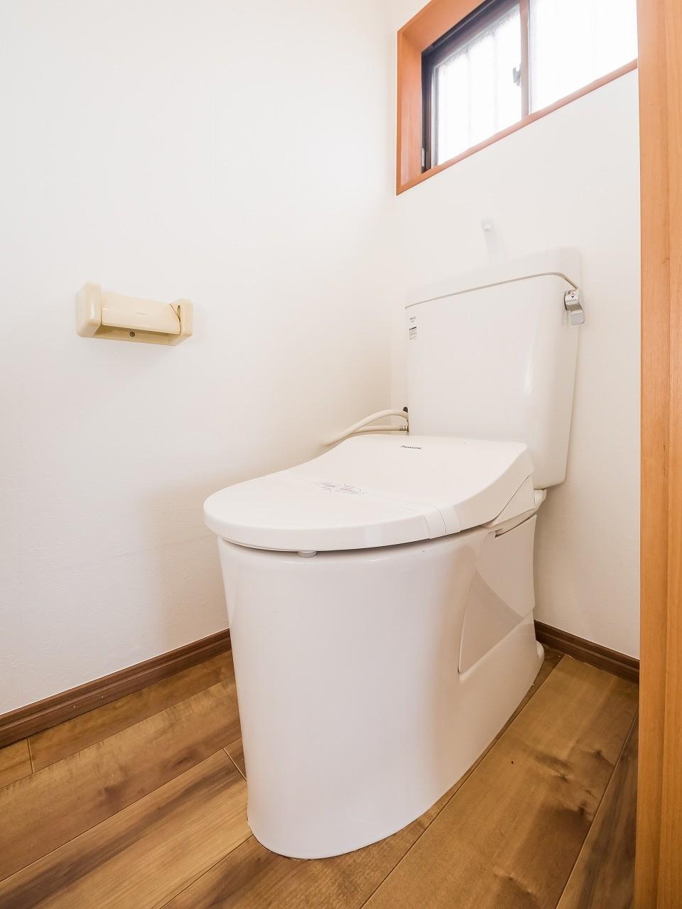 トイレ　トイレは2024年4月入替のウォシュレット！