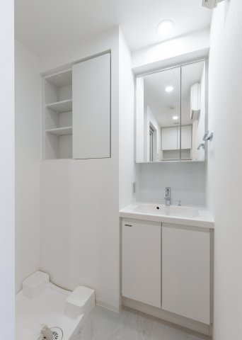 洗面設備　※同タイプ参考写真です（カラータイプが異なる場合がございます