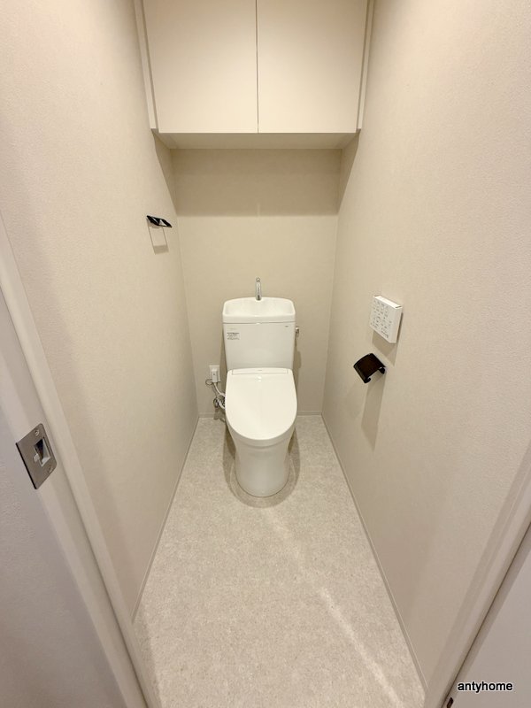 シーズンフラッツ心斎橋EASTのトイレ写真