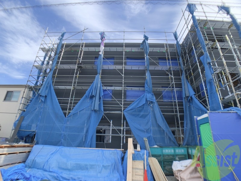 玄関　現在建築中となっています。１２月完成予定です。