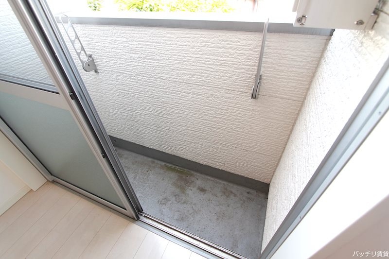 バルコニー　同型タイプの為、現状を優先致します。