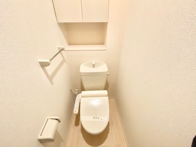 サニーガーデン瓜破 A棟のトイレ写真