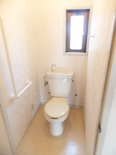 いずみマンションのトイレ写真