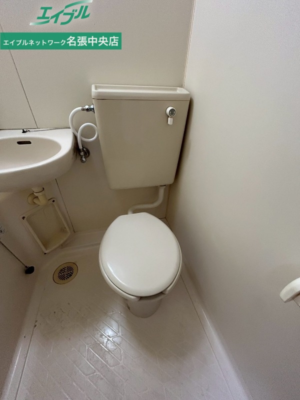 トイレ　別部屋参考写真