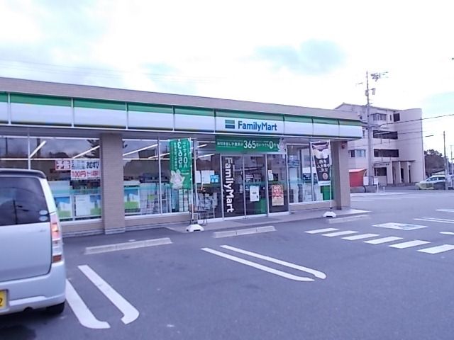 コンビニ　ファミリーマート柳津町本郷店（コンビニ）まで500m