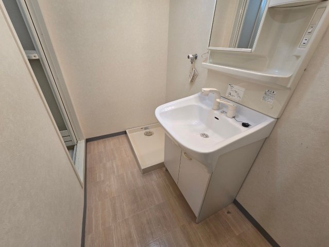洗面設備　詳細は、RISUMO江坂本店までお問合せください♪