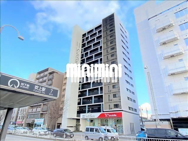 建物外観　エントランス（西側）