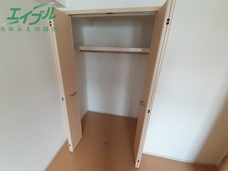 収納　同タイプ反転写真