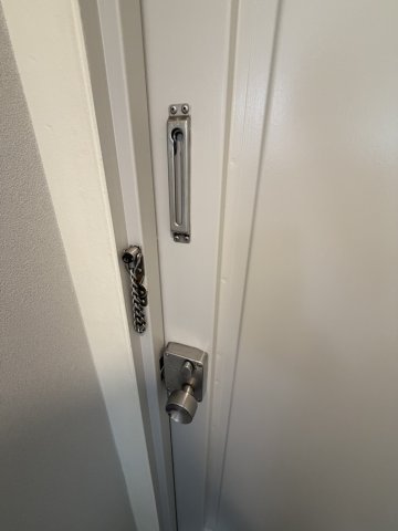バス・シャワールーム　すっきりとしたシャワールームです