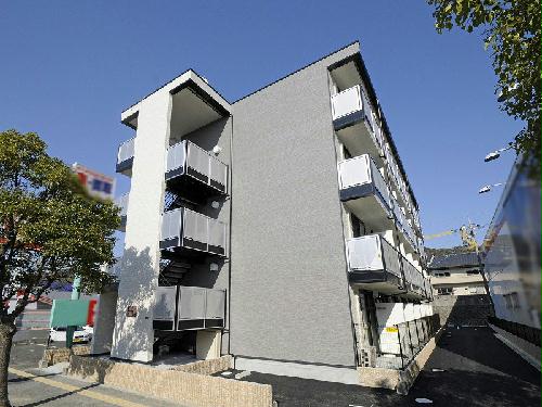 レオパレスかおりの建物外観