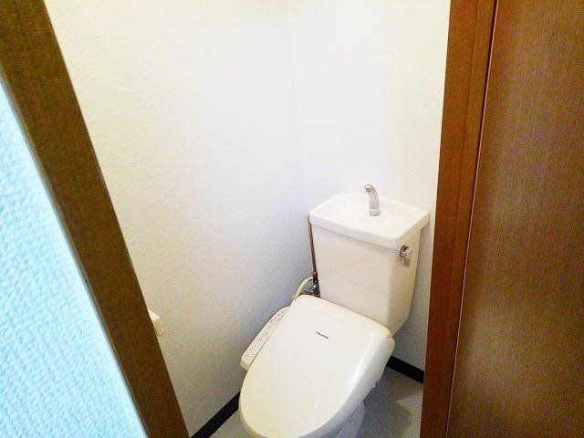 【サンレント朝日のトイレ】