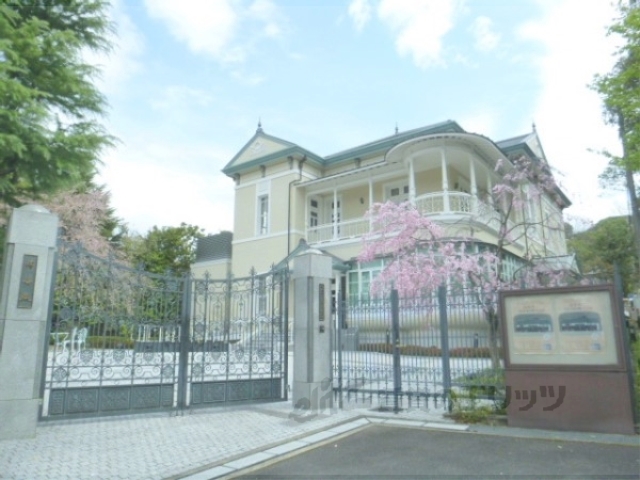 サンフェスタ東福寺Ａ棟の大学・短大