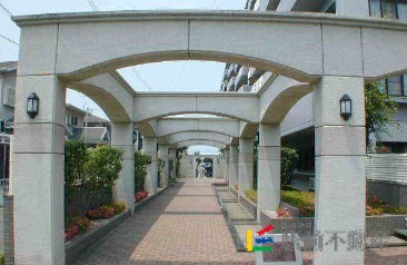 福岡市西区田尻のマンションの建物外観