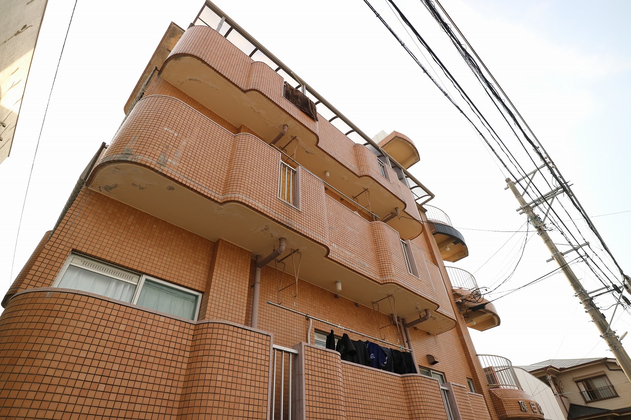 鹿児島市紫原のマンションの建物外観