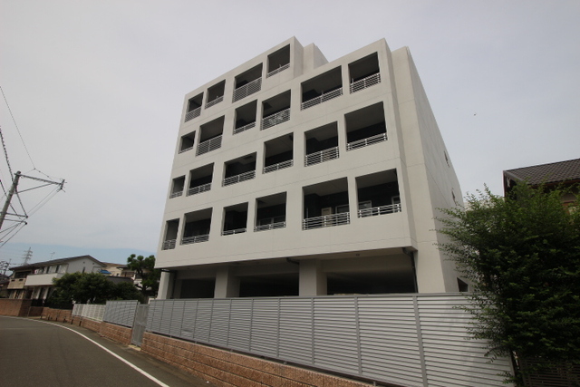 【ＣＯＮＳＯＮＡＮＣＥ　ＳＮＧの建物外観】