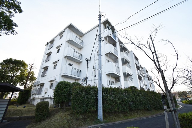 ＵＲ小山田桜台の建物外観