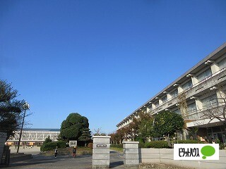 【半田市有楽町のアパートの小学校】