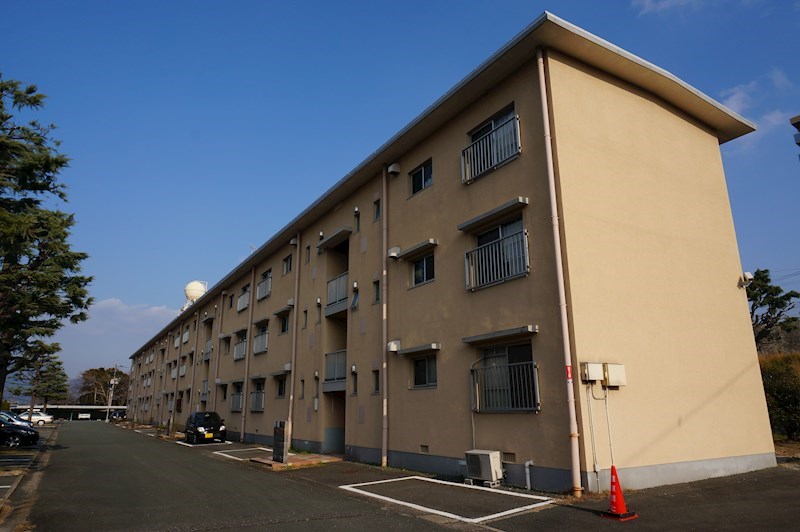 田川市中央町のマンションの建物外観