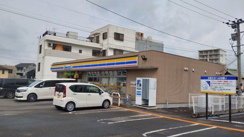 【田川市中央町のマンションのコンビニ】