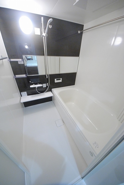 バス・シャワールーム　写真は２０３号室