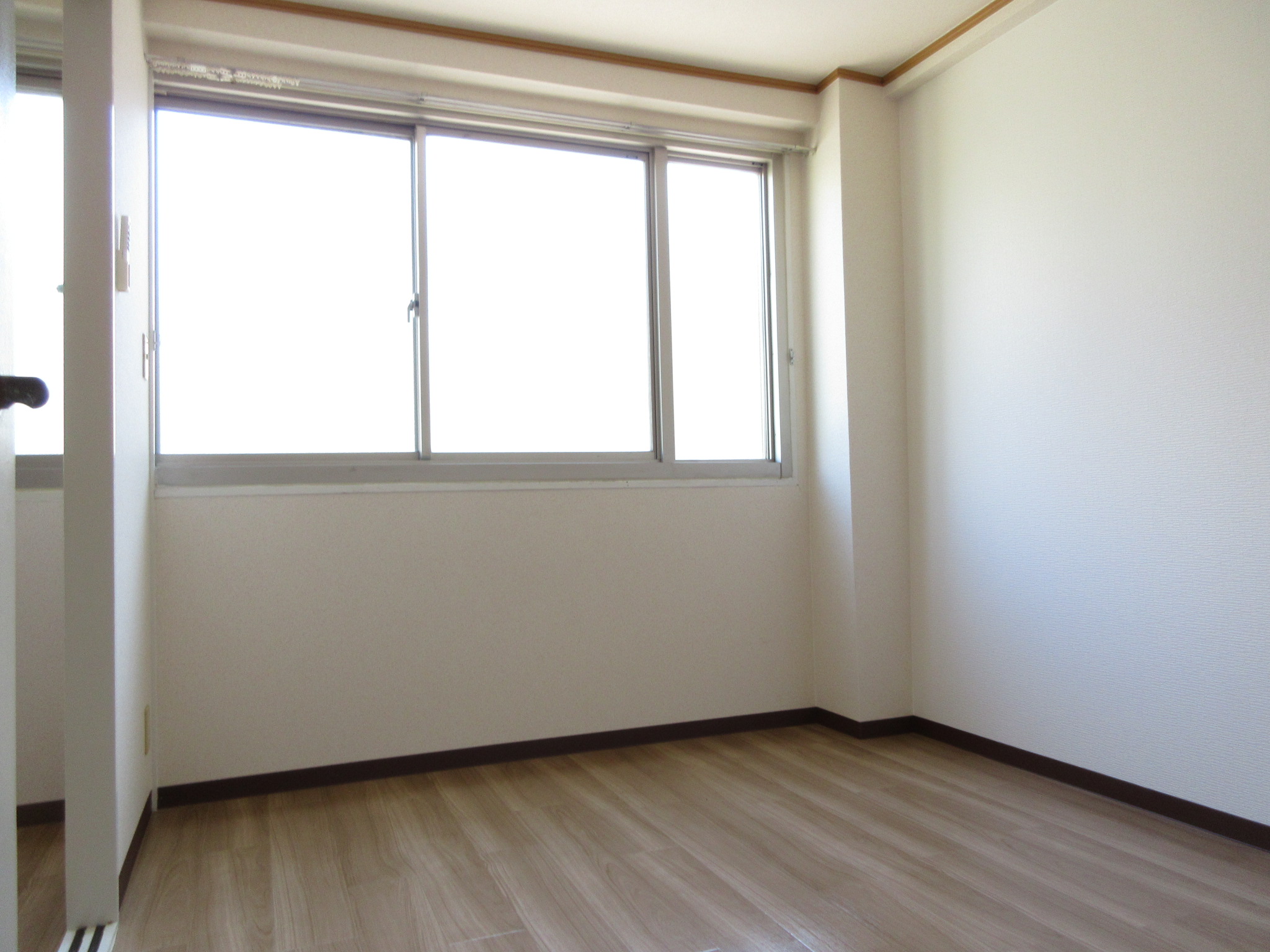 居室・リビング　※現況を優先させていただきます。