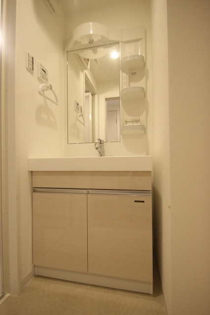 洗面設備　同物件別室です。