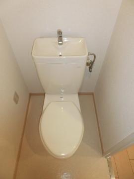 ヴィラシャリテ　トイレ　トイレ