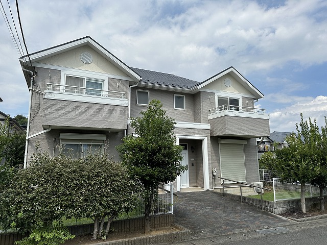 建物外観　ペットOK♪小田急線「百合ヶ丘」駅まで徒歩11分♪人気のテラ