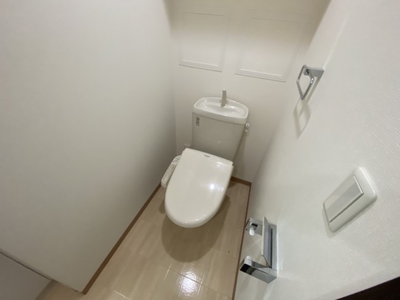 トイレ　※別部屋の写真です