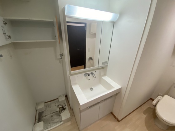 洗面設備　※別部屋の写真です