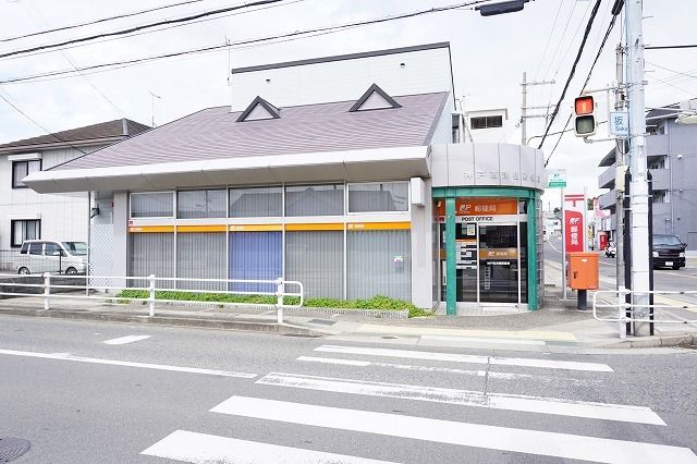 郵便局　神戸高津橋郵便局（郵便局）まで1300m