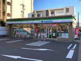 コンビニ　ファミリーマート 昭和石仏町店（コンビニ）まで396m