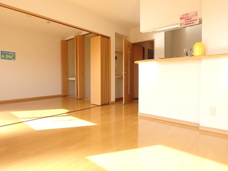 居室・リビング　図面と現状に相違がある場合には現状を優先