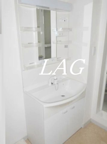 洗面設備　洗面台です。