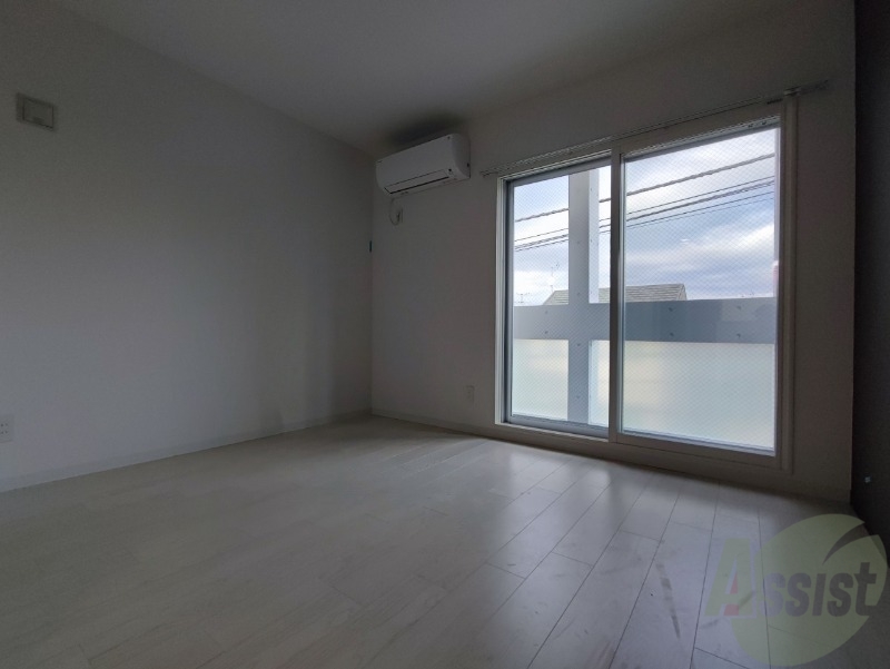 居室・リビング　洋室の家具の配置を考えてみるのも楽しいですよ。