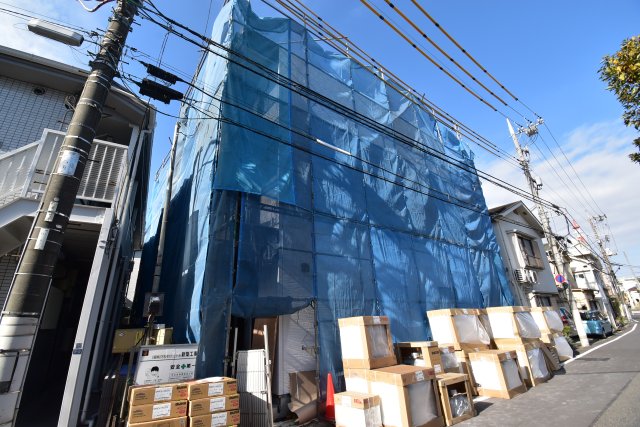 建物外観　建築中