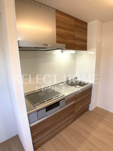 キッチン　コンパクトなキッチンで掃除もラクラク