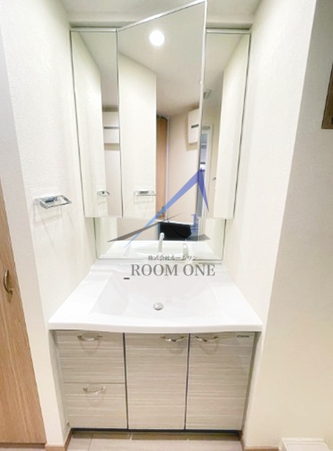 洗面設備　洗面台です。