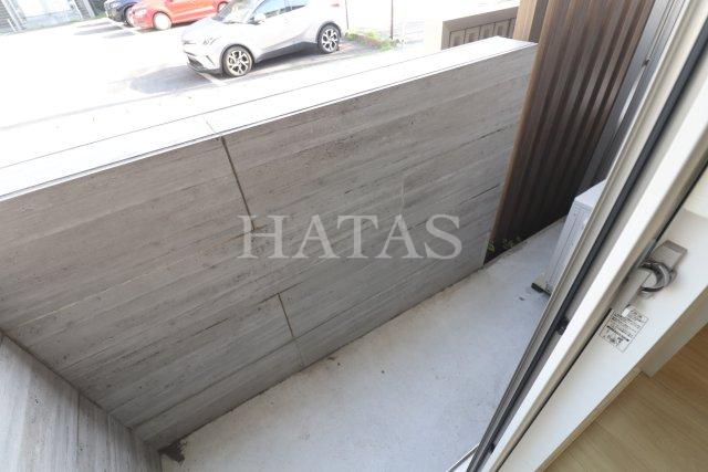 玄関　同物件別部屋です