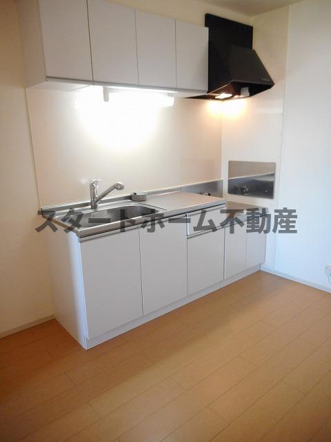 キッチン　コンパクトなキッチンで掃除もラクラク