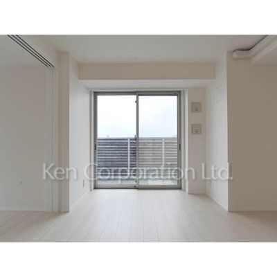 居室・リビング　同タイプ9階のお部屋を撮影。仕様が異なることがあります。