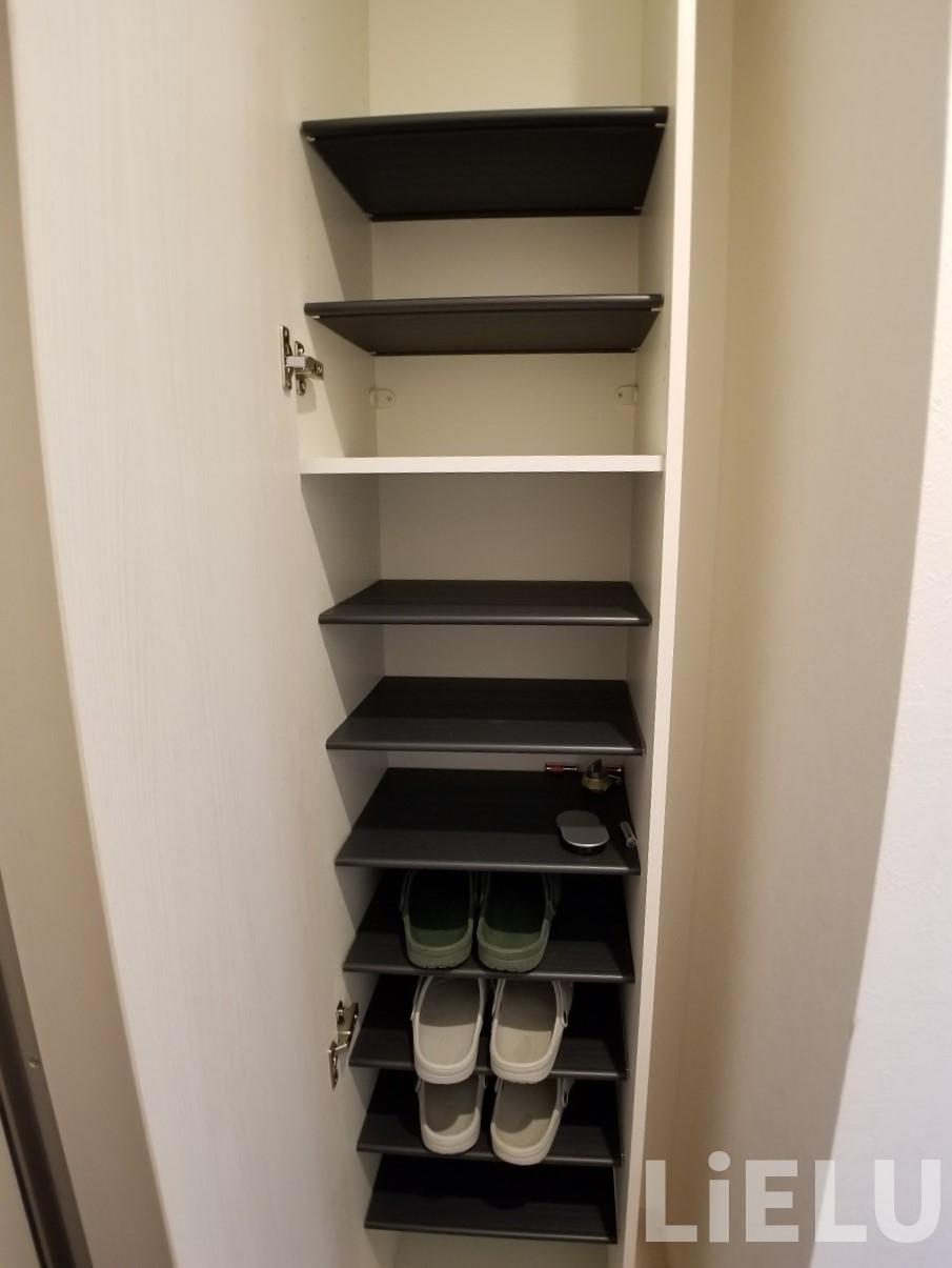 玄関　同シリーズ物件のモデルルームになります※現況優先