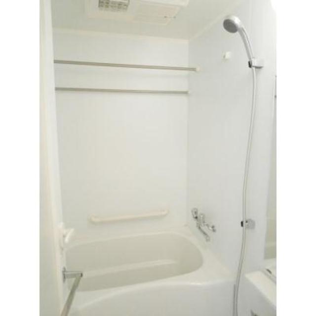 バス・シャワールーム　※写真は同タイプ住戸です。