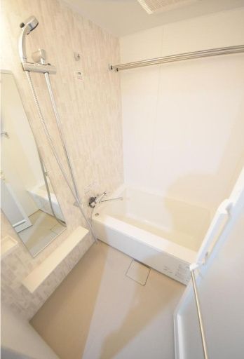 バス・シャワールーム　※別部屋の参考写真です。