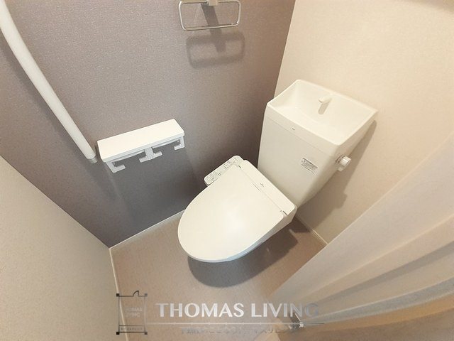 トイレ　温水洗浄便座